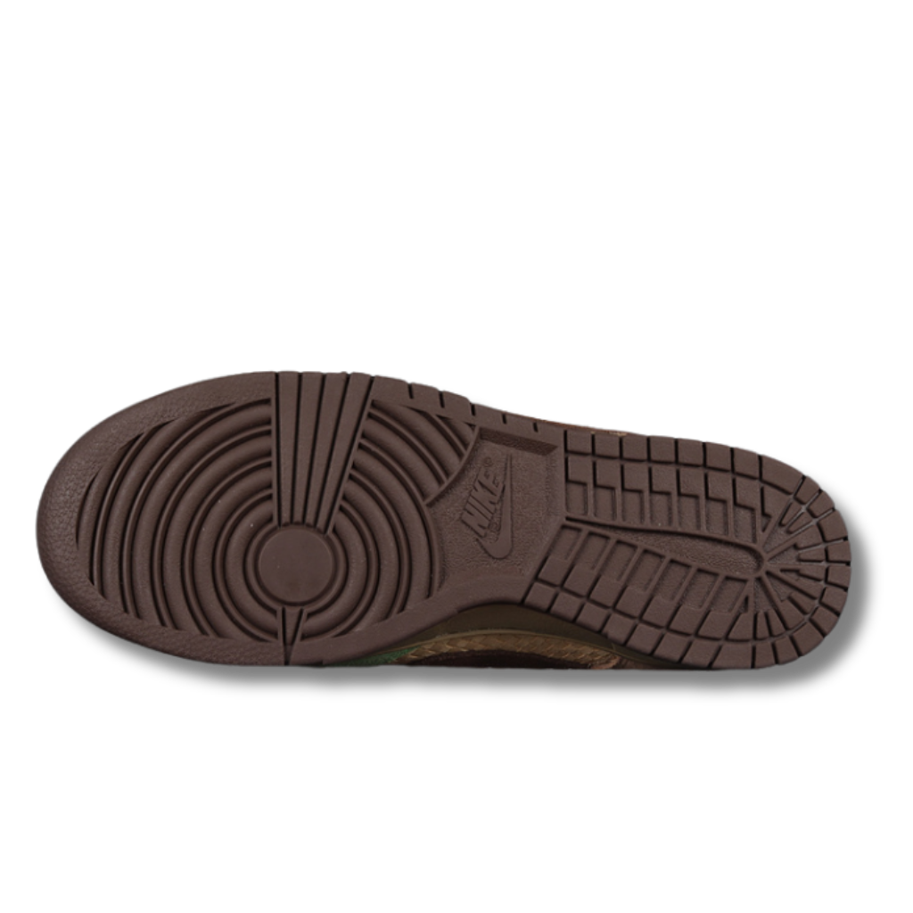 Sandy Grass Dunk